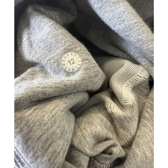 Lululemon Scuba Crew Heathered Core Light Grey Sweatshirt Kangaroo Pocket Sz 12 - Picture 13 of 16
